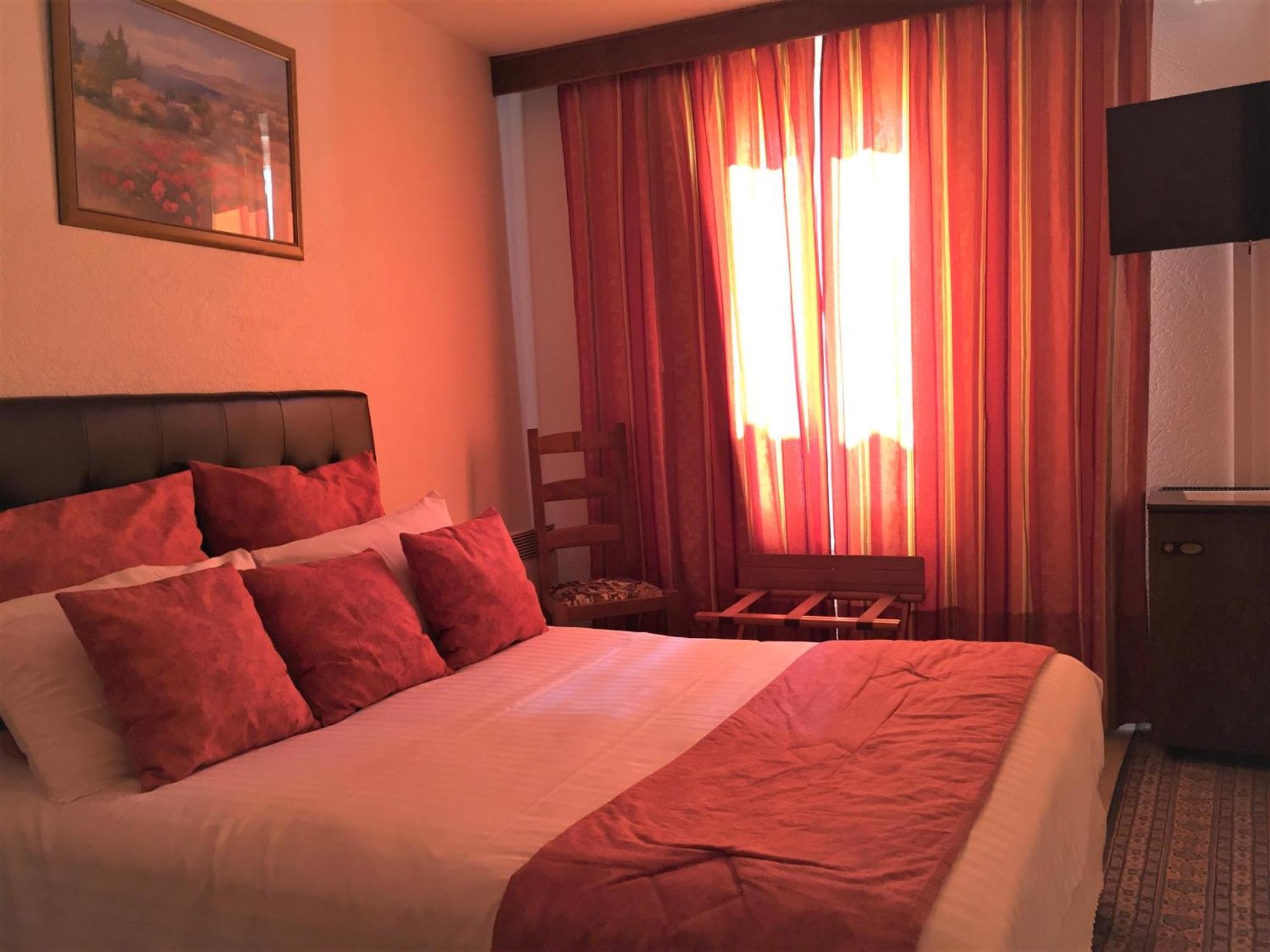 The Originals Boutique, Hotel Clos Sainte Marie, Nevers Eksteriør bilde