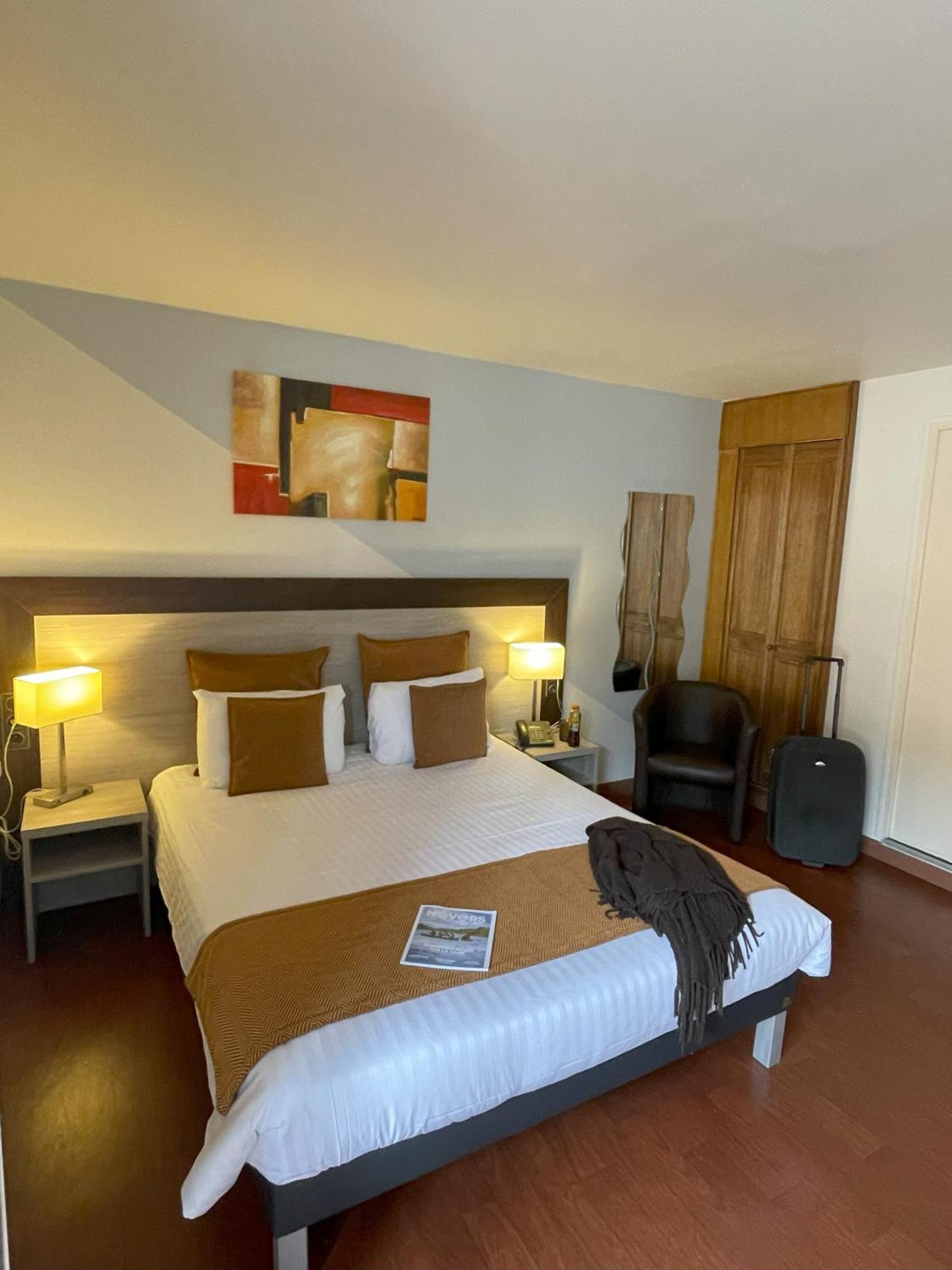The Originals Boutique, Hotel Clos Sainte Marie, Nevers Eksteriør bilde