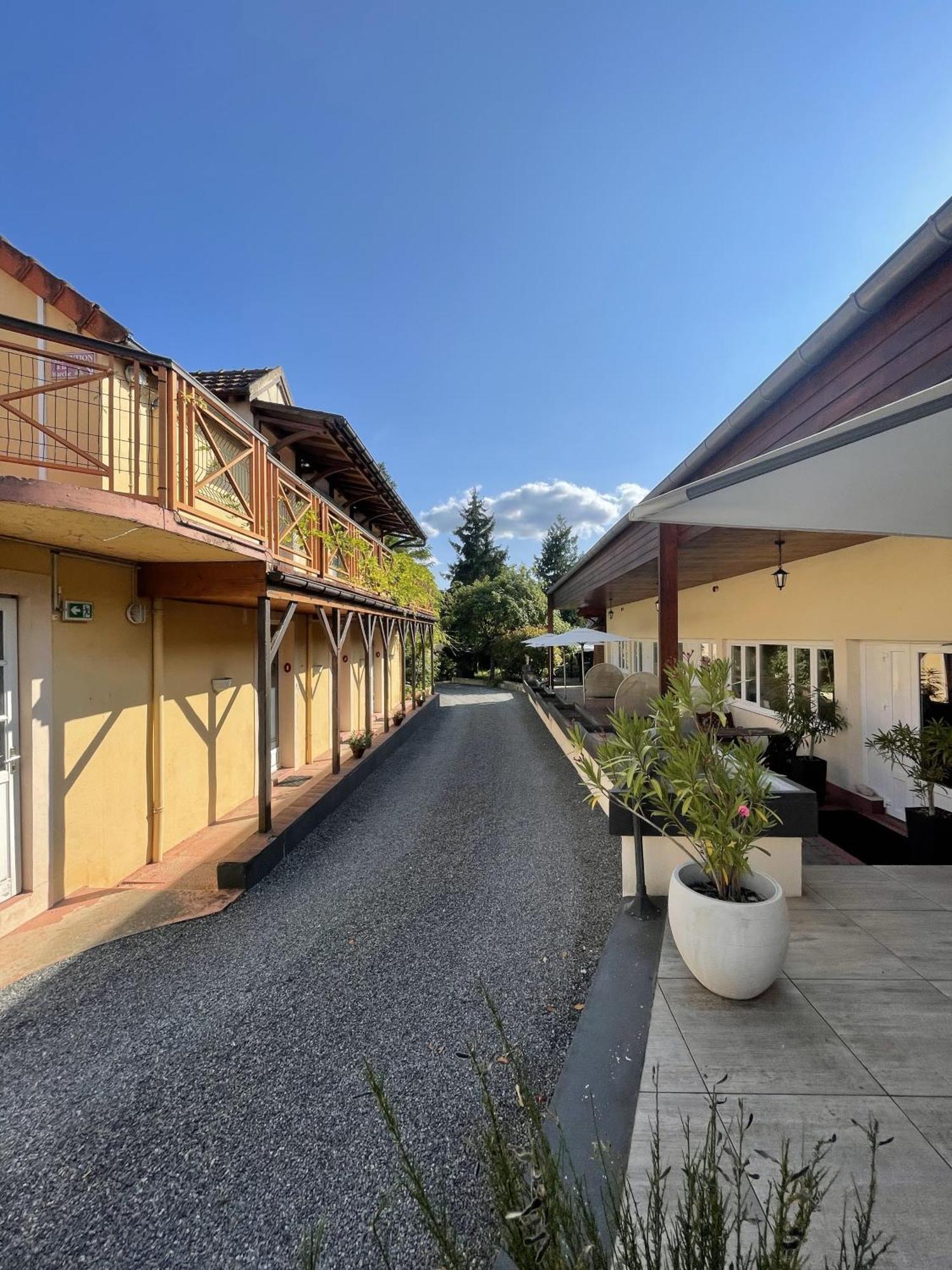 The Originals Boutique, Hotel Clos Sainte Marie, Nevers Eksteriør bilde