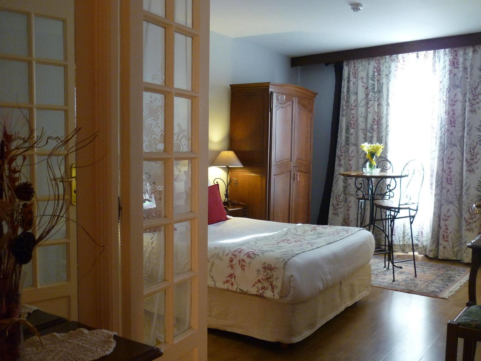 The Originals Boutique, Hotel Clos Sainte Marie, Nevers Eksteriør bilde